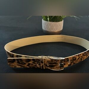 Preowned Designer Leopard/Cheetah Women's Belt• Imported from Argentina•Size L